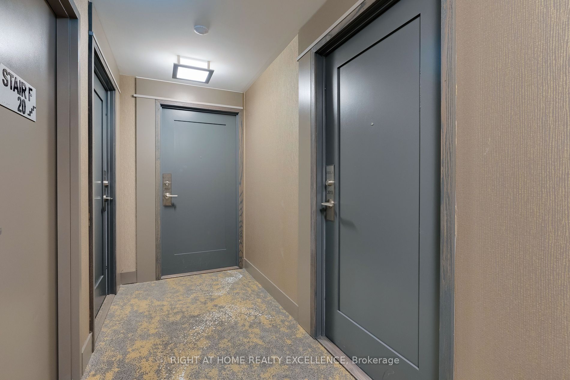 35 Watergarden Dr, #2013