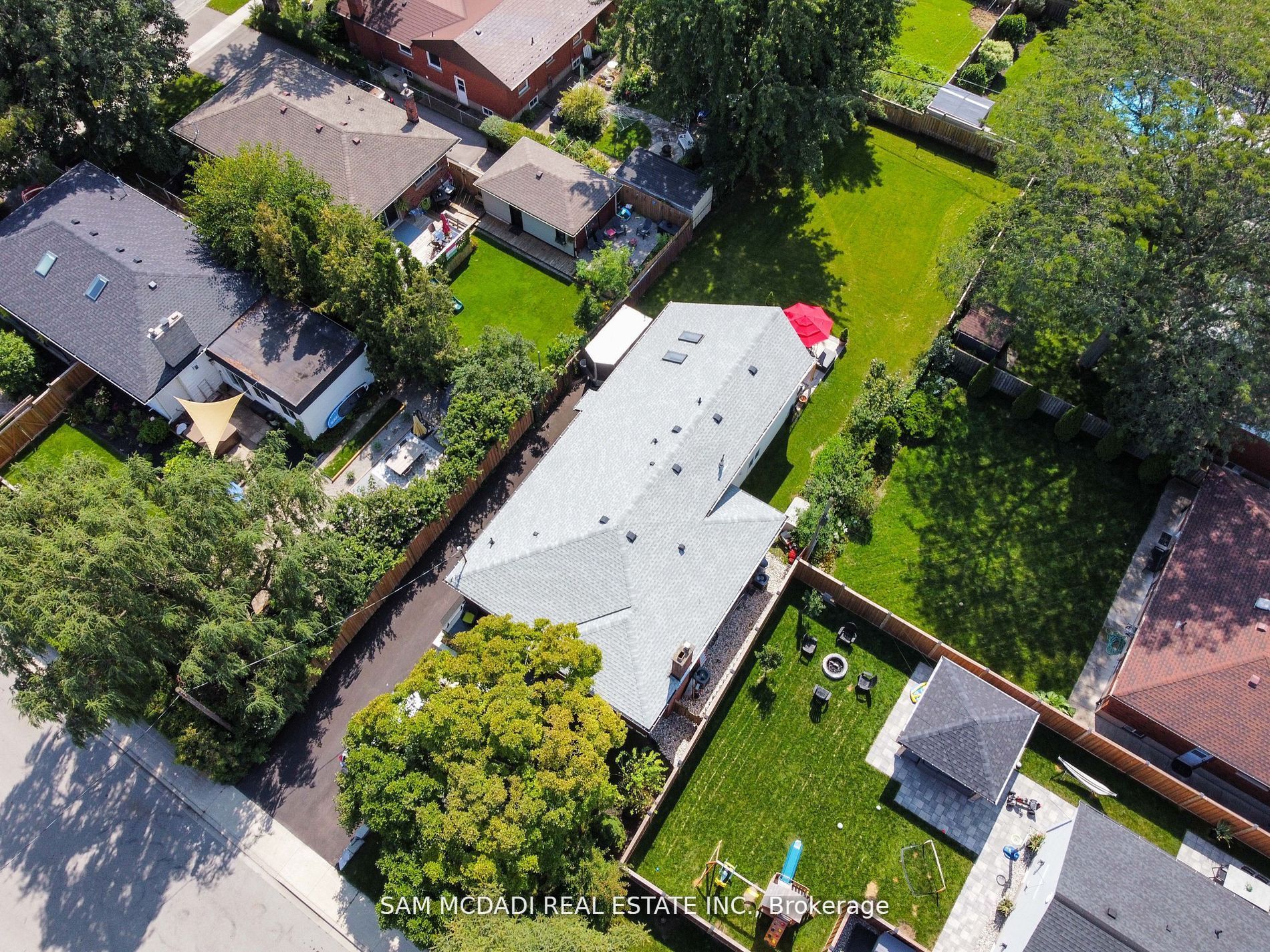 2252 Joyce St