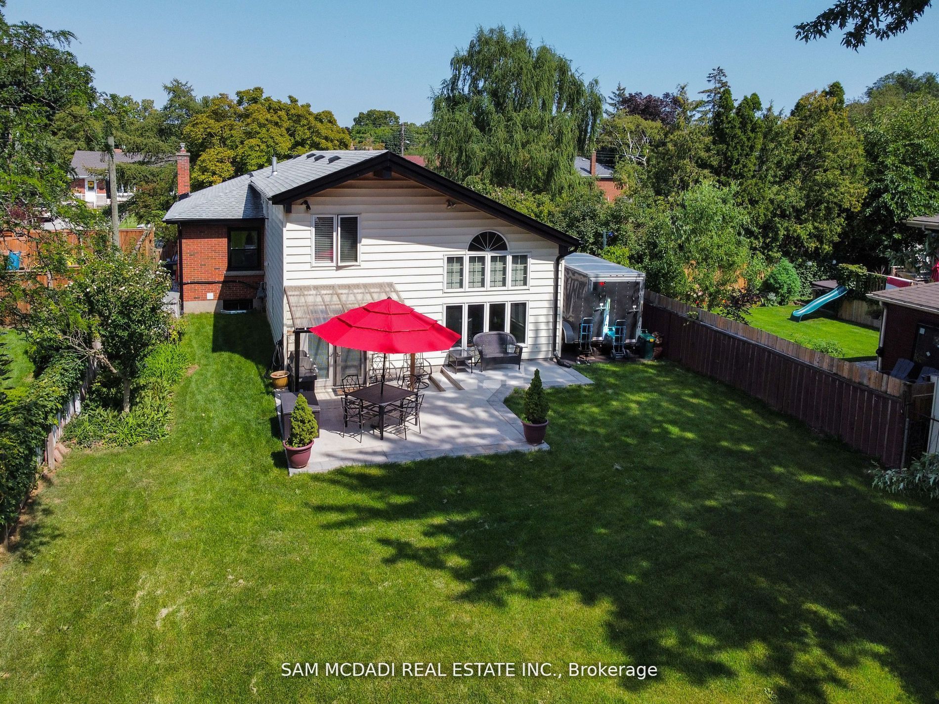 2252 Joyce St