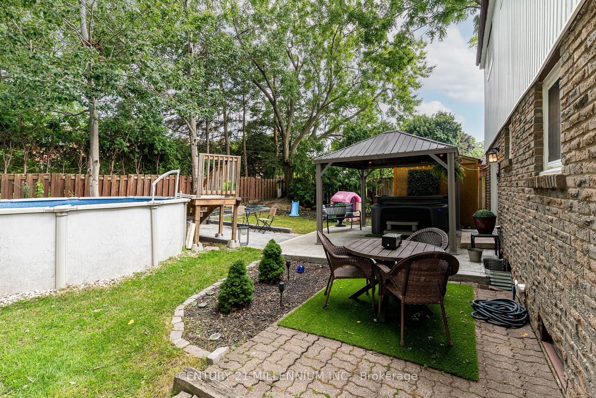 70 Madelaine Cres