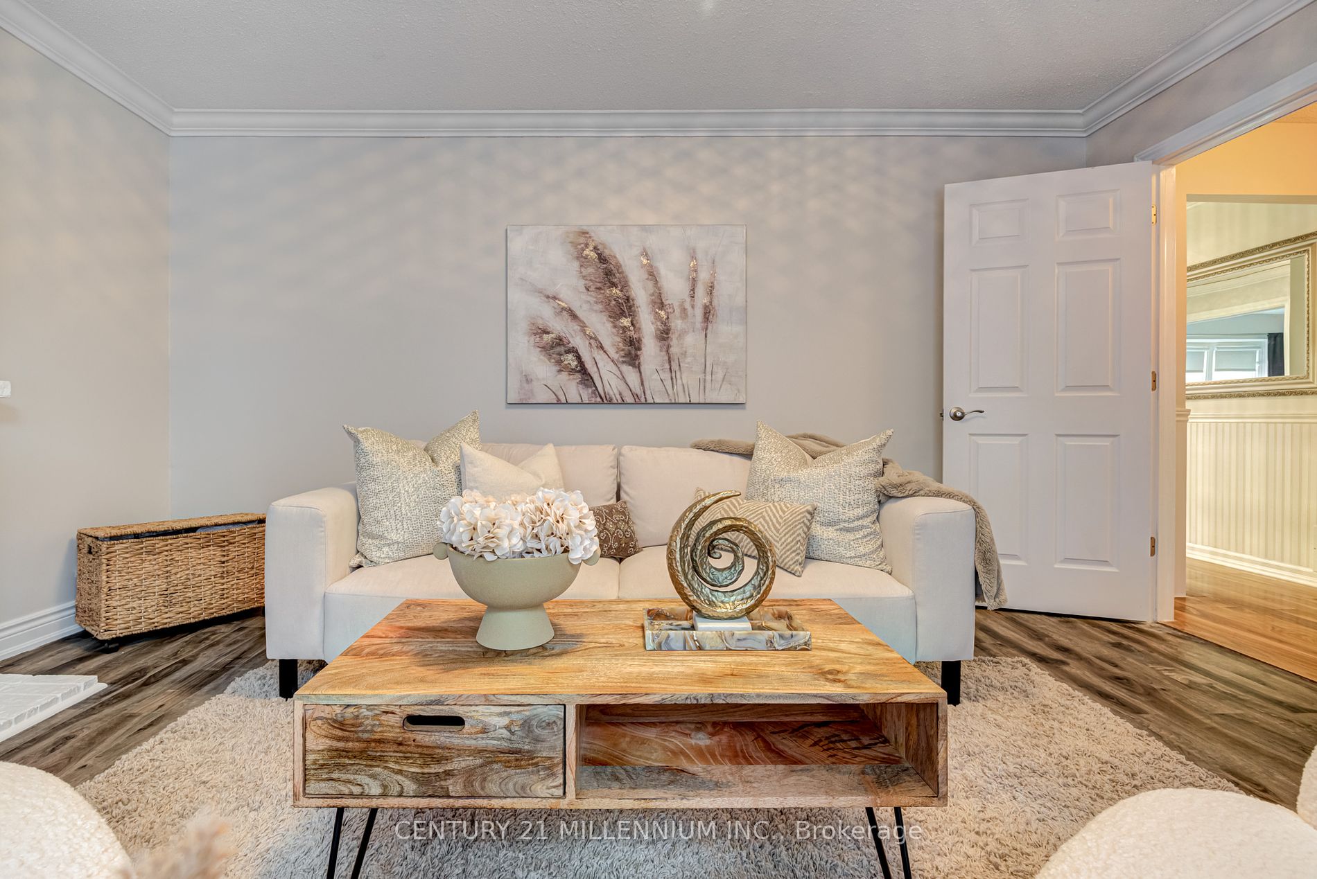 70 Madelaine Cres