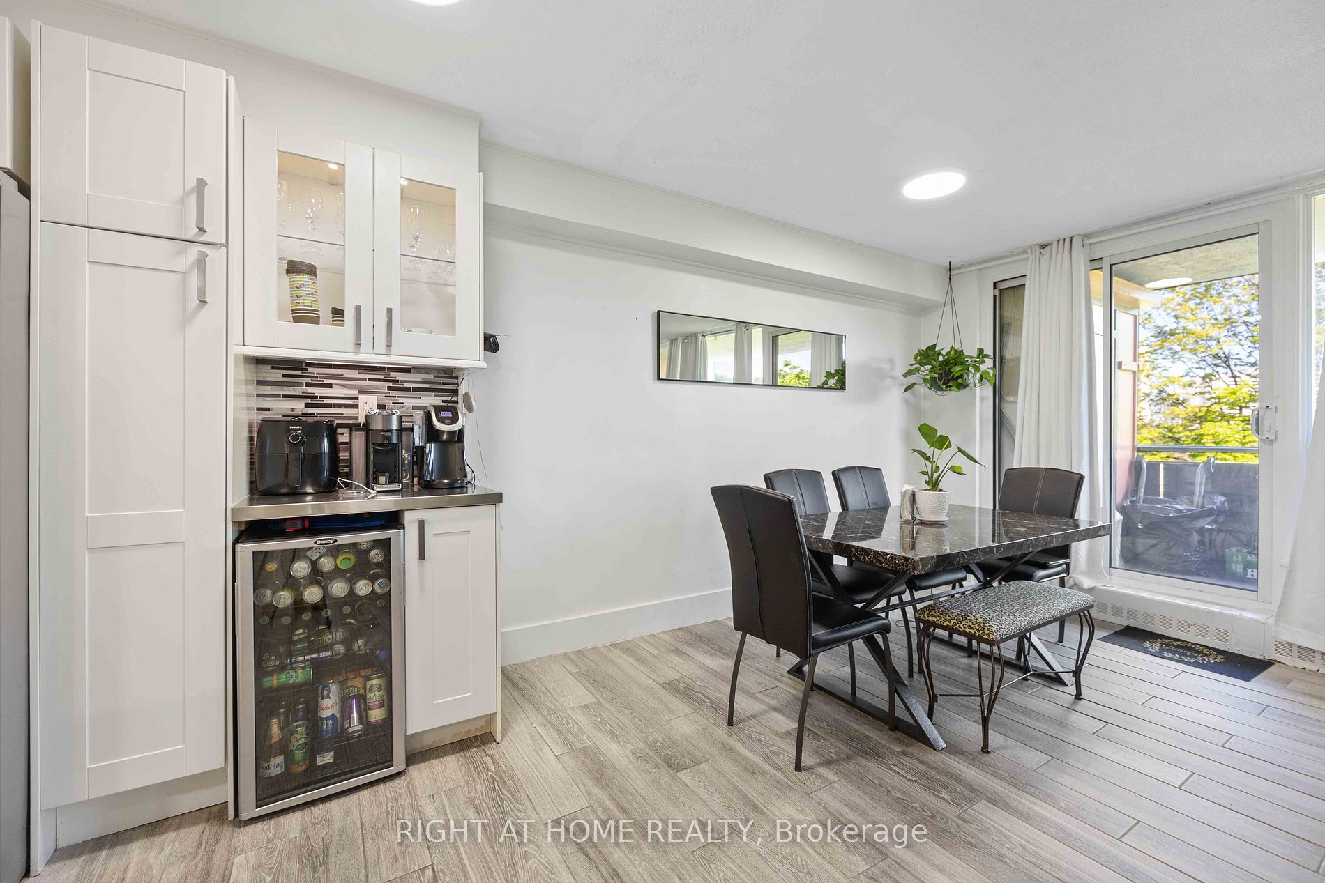 15 London Green Crt, #509