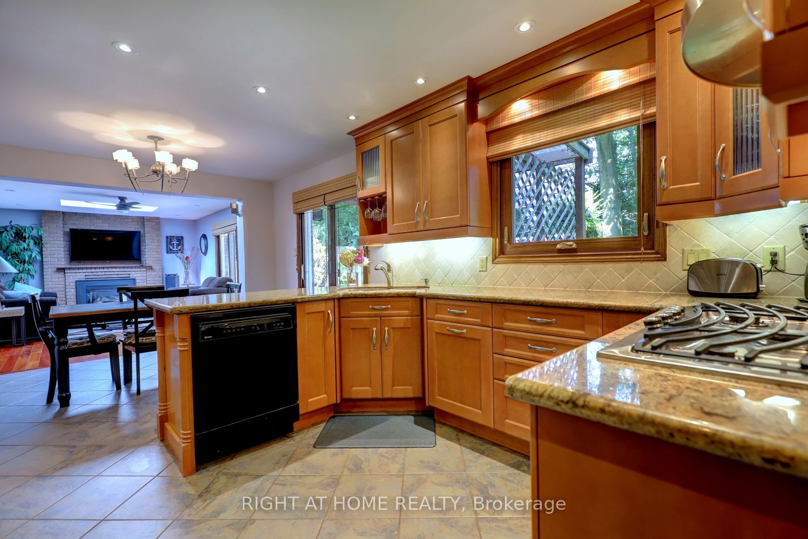 1412 Carmen Drive