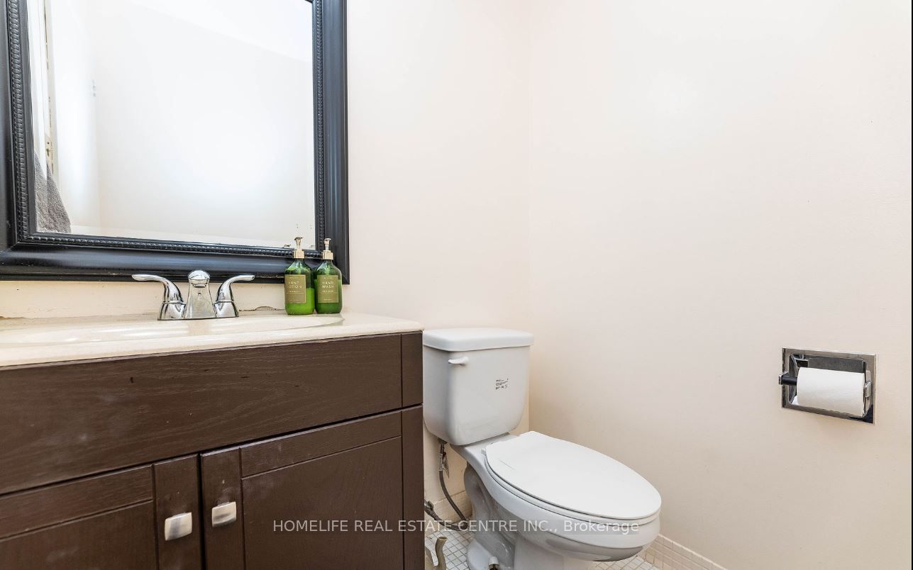 2095 Roche Court, #275