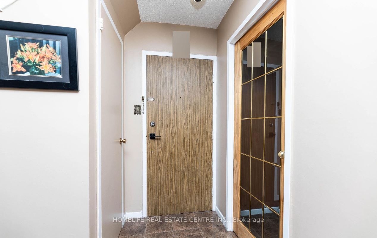 2095 Roche Court, #275