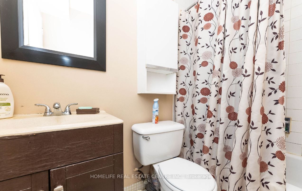 2095 Roche Court, #275