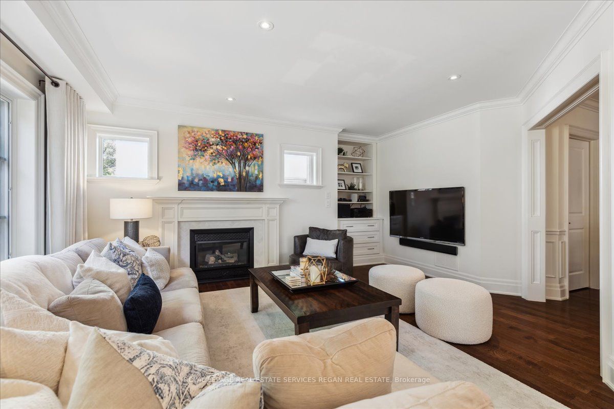 323 Maple Ave