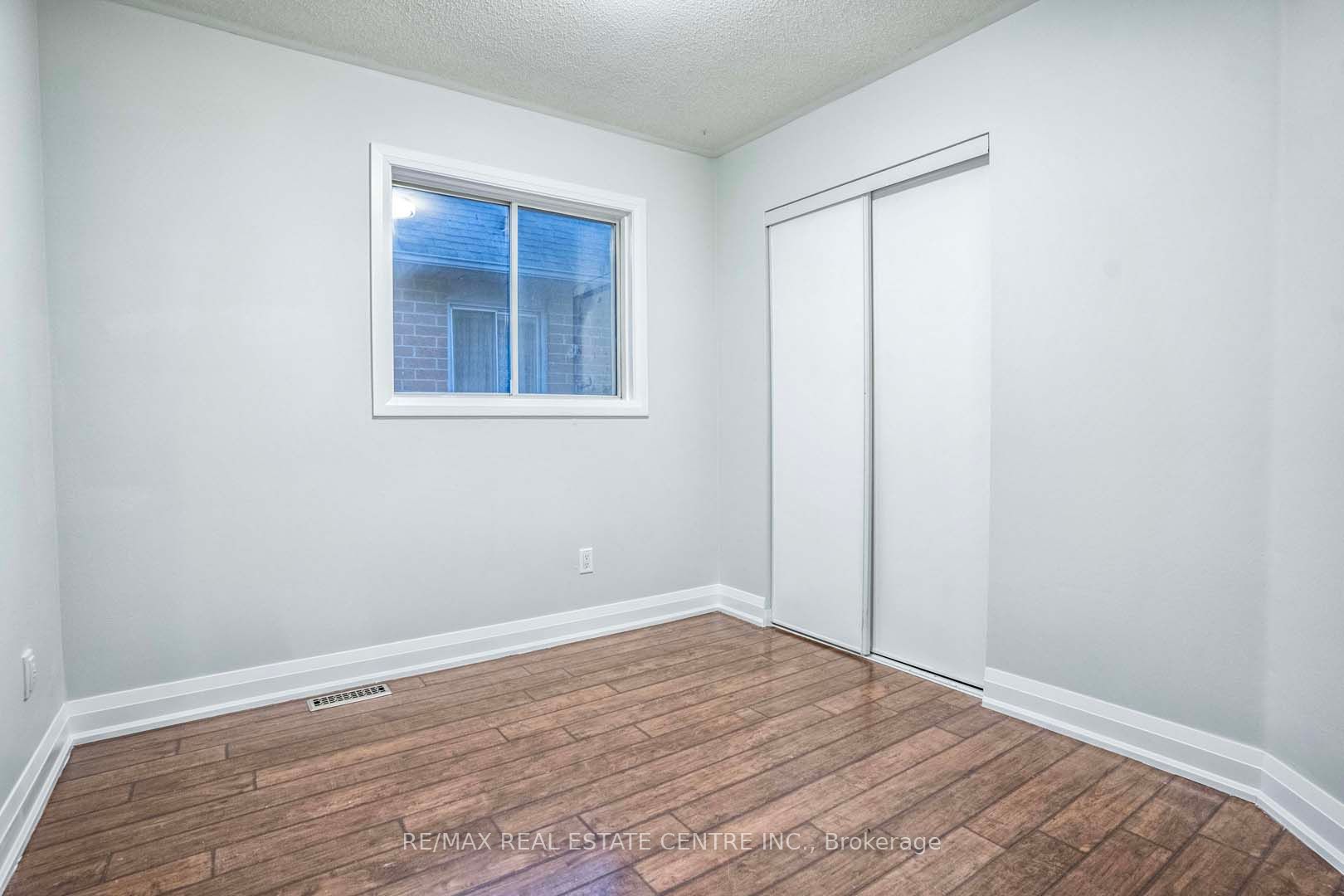24 Richwood Cres