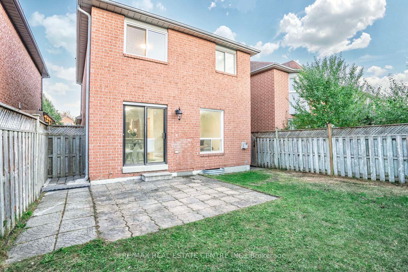24 Richwood Cres