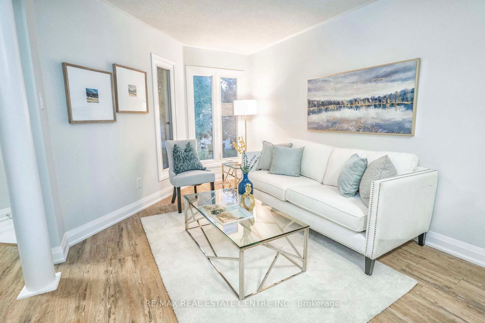 24 Richwood Cres
