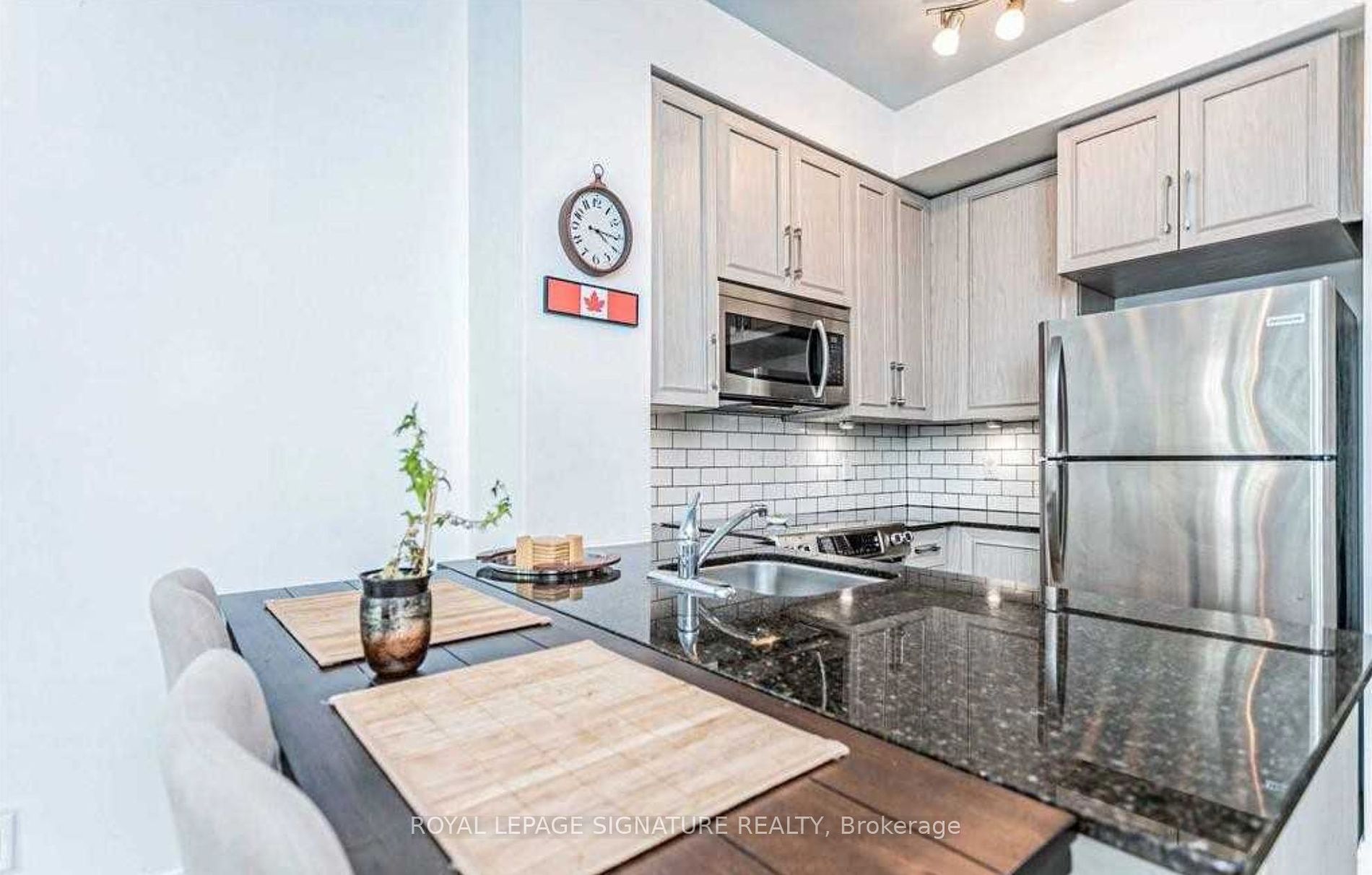 60 Absolute Avenue, #2202