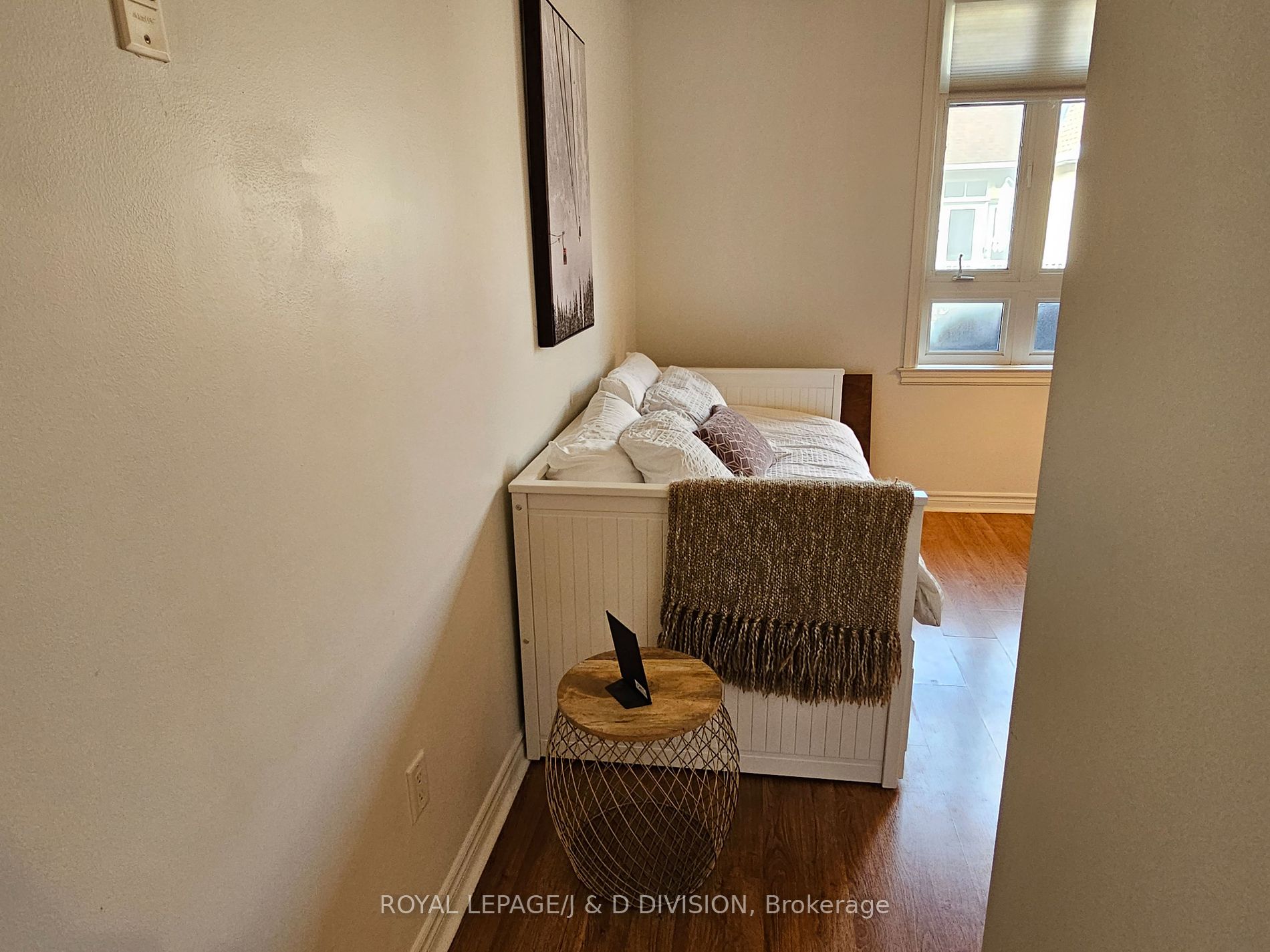 38 Gibson Ave, #9
