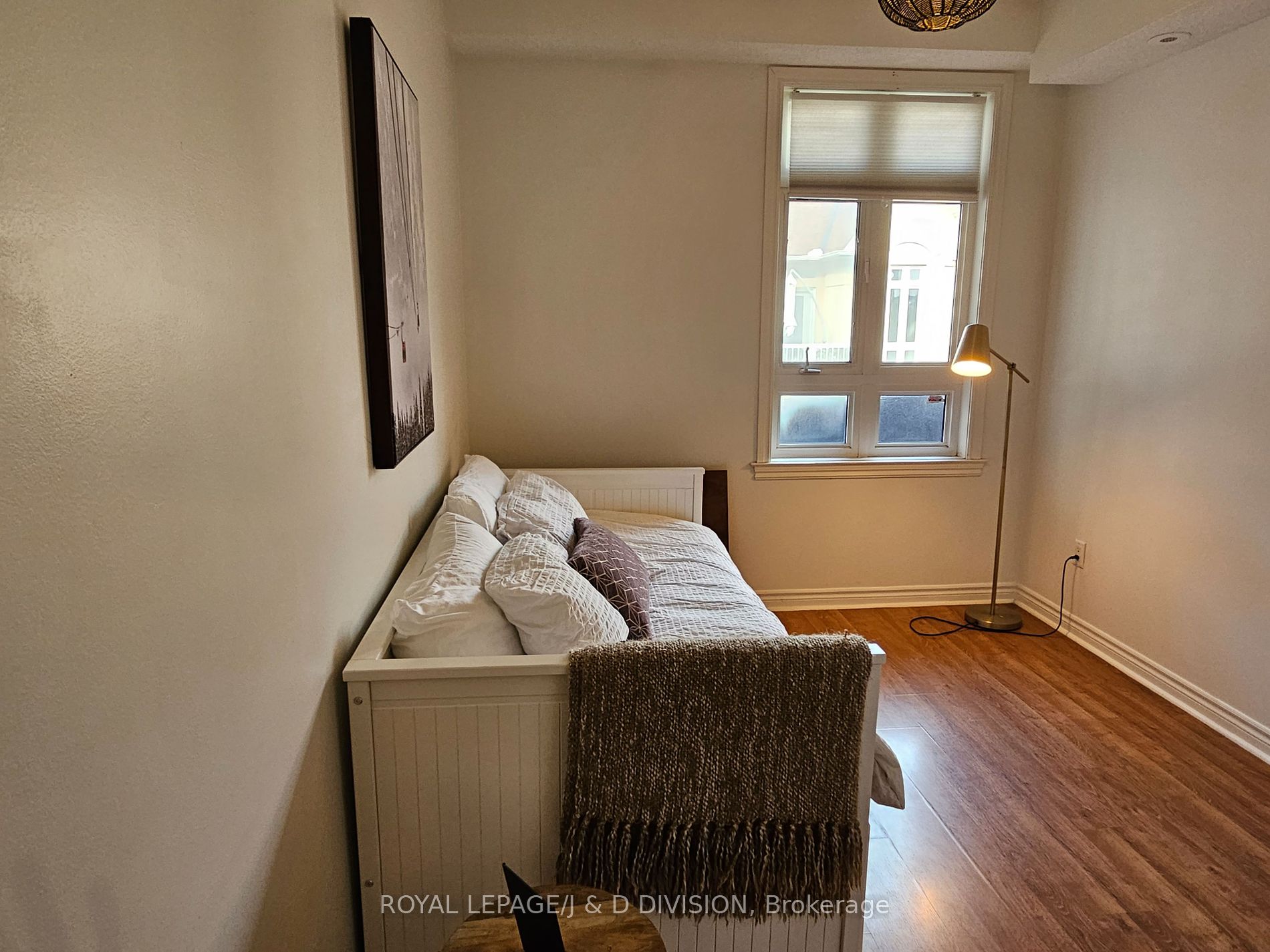 38 Gibson Ave, #9