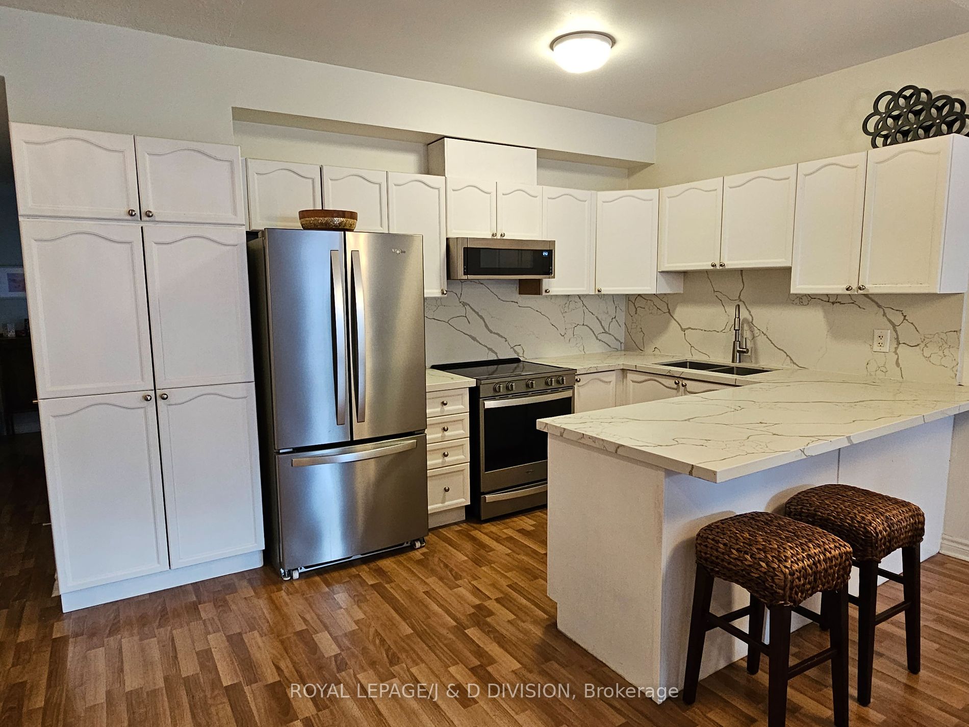 38 Gibson Ave, #9
