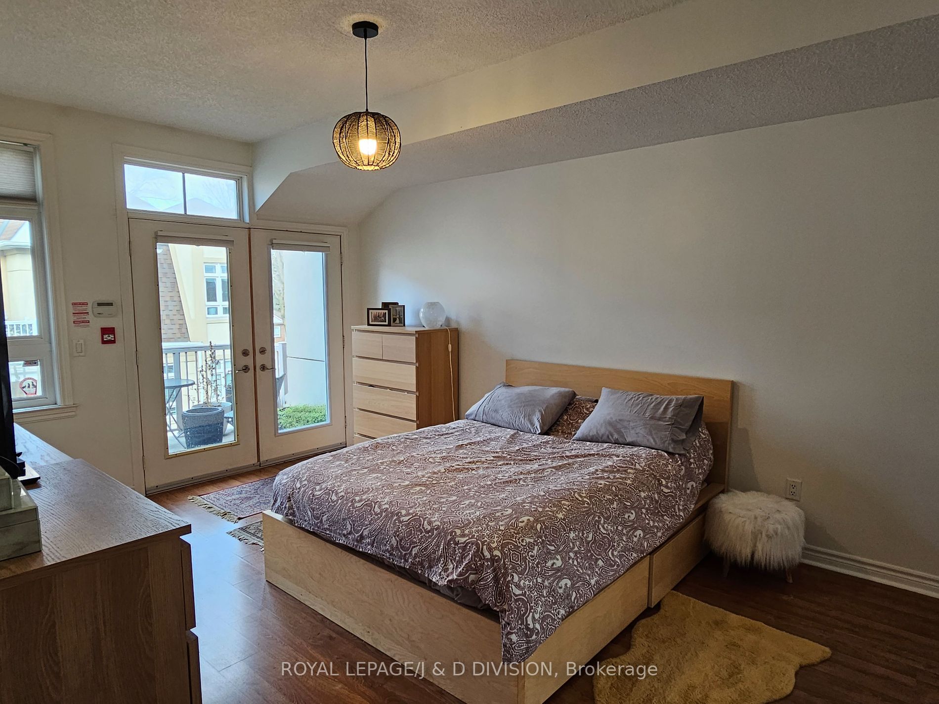 38 Gibson Ave, #9