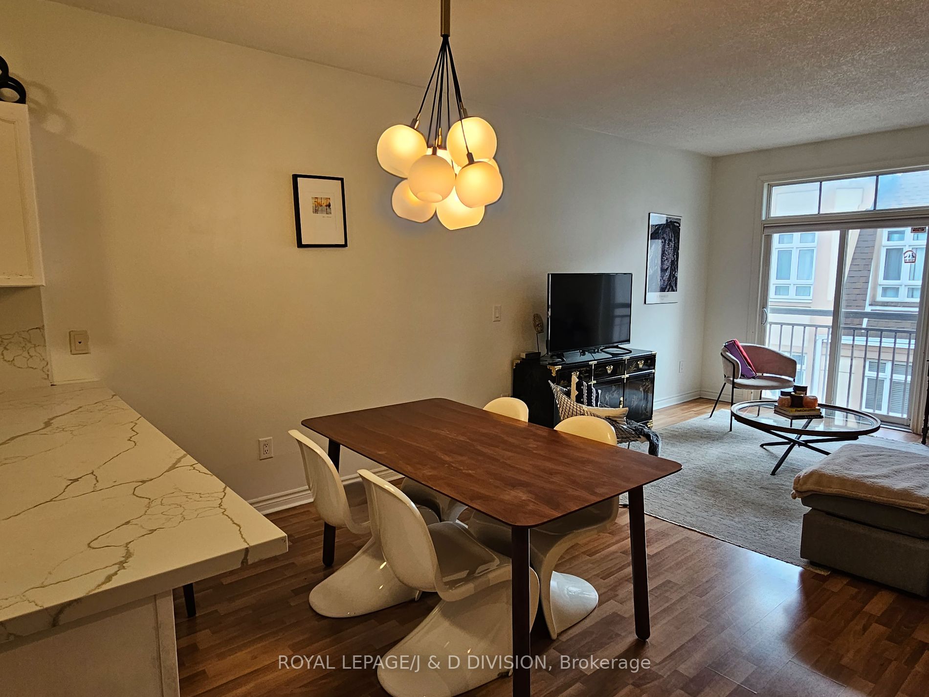 38 Gibson Ave, #9