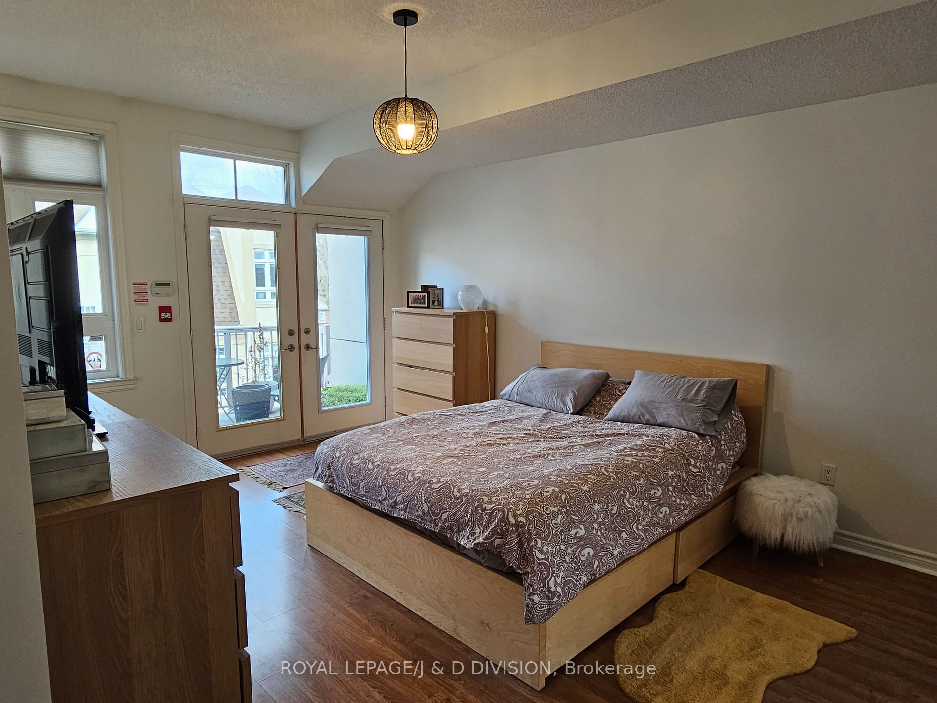 38 Gibson Ave, #9