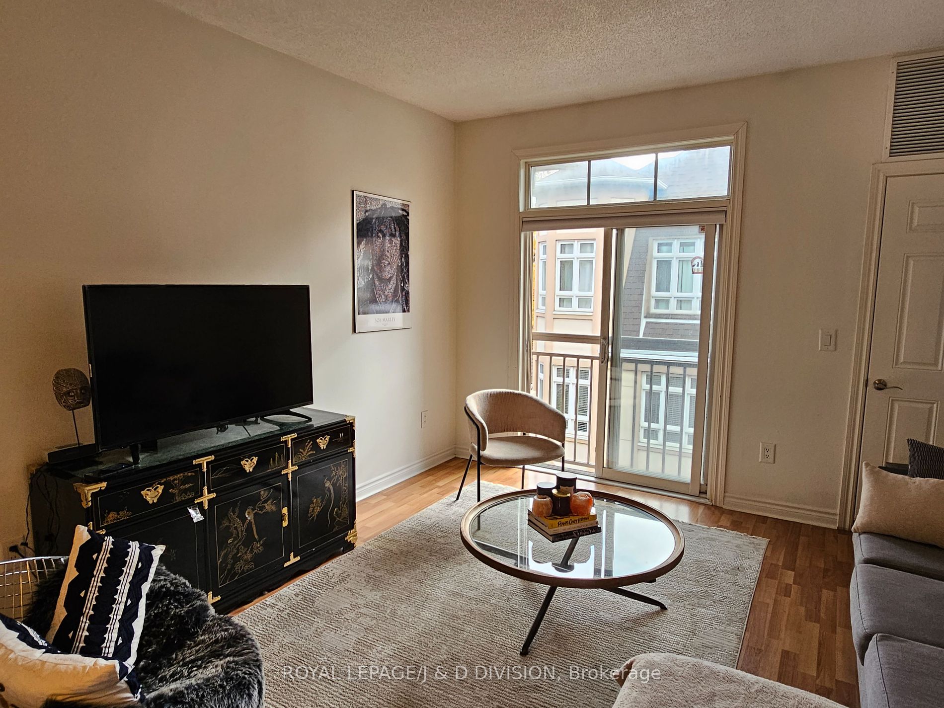 38 Gibson Ave, #9