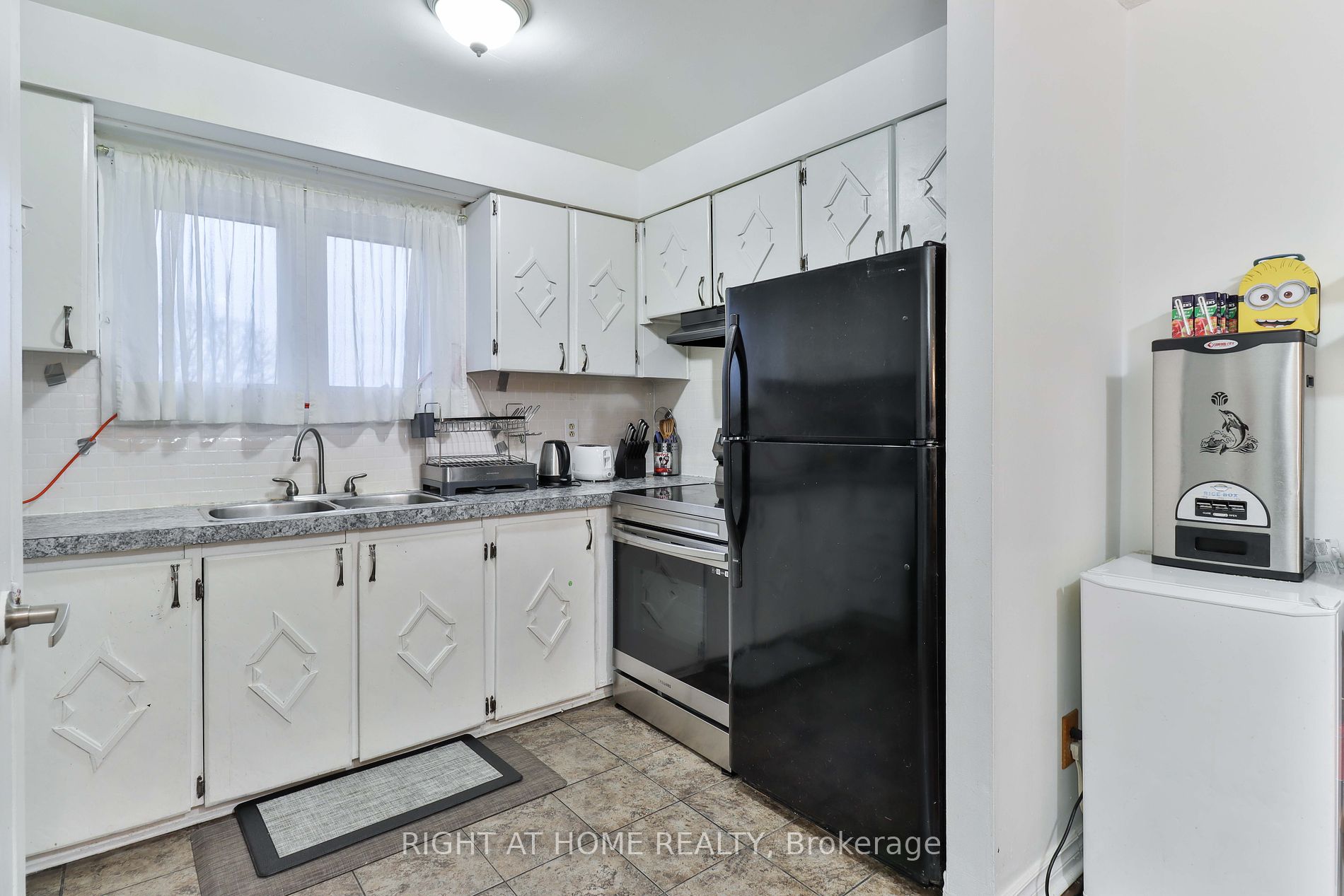 3356 Burdock Place