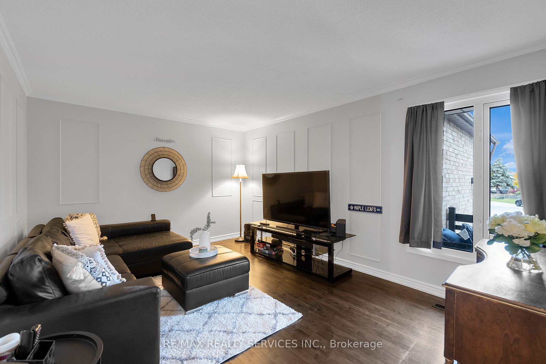 12 Crandall Crt