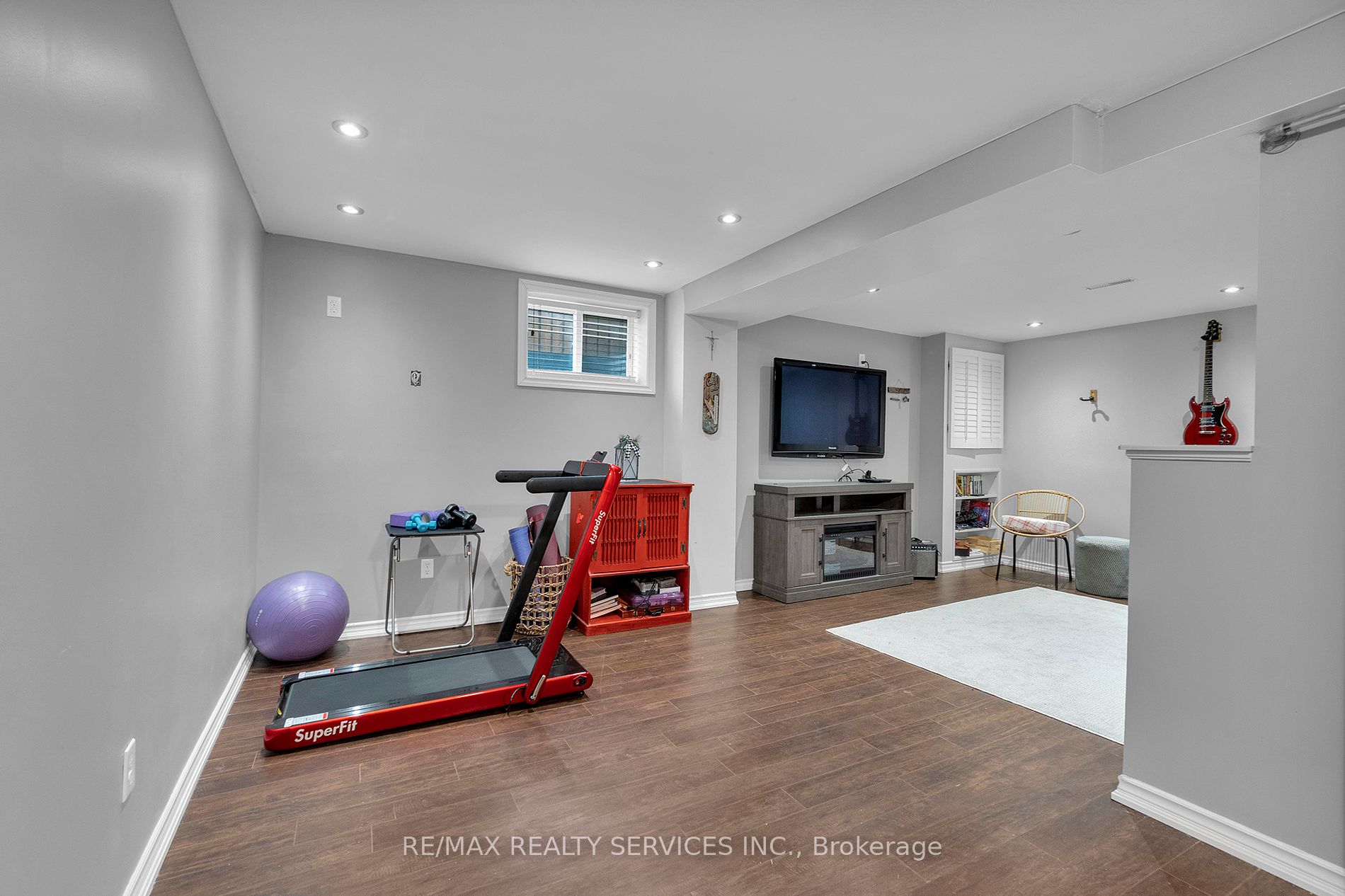 12 Crandall Crt
