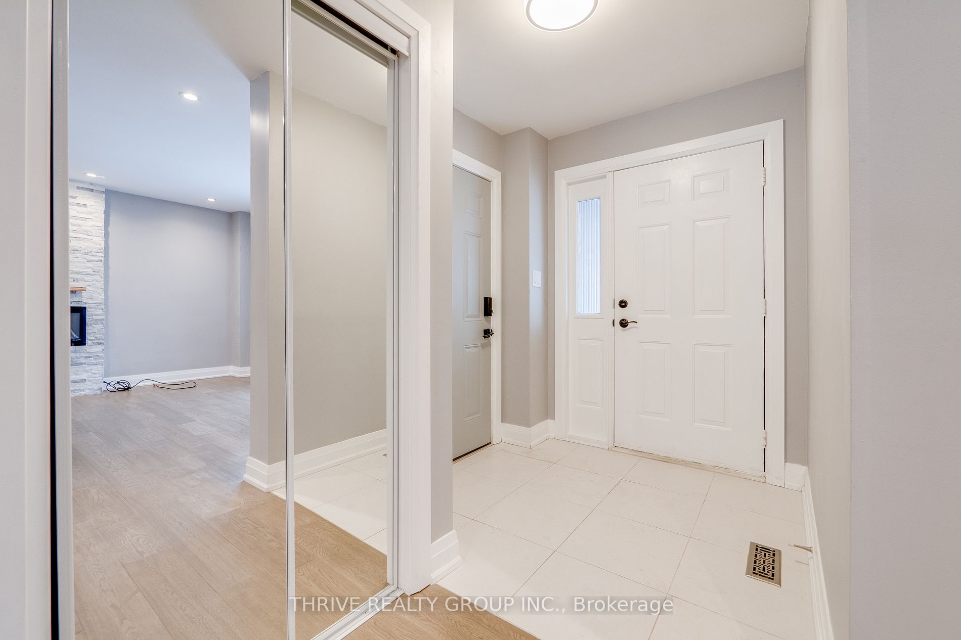 774 Syer Dr
