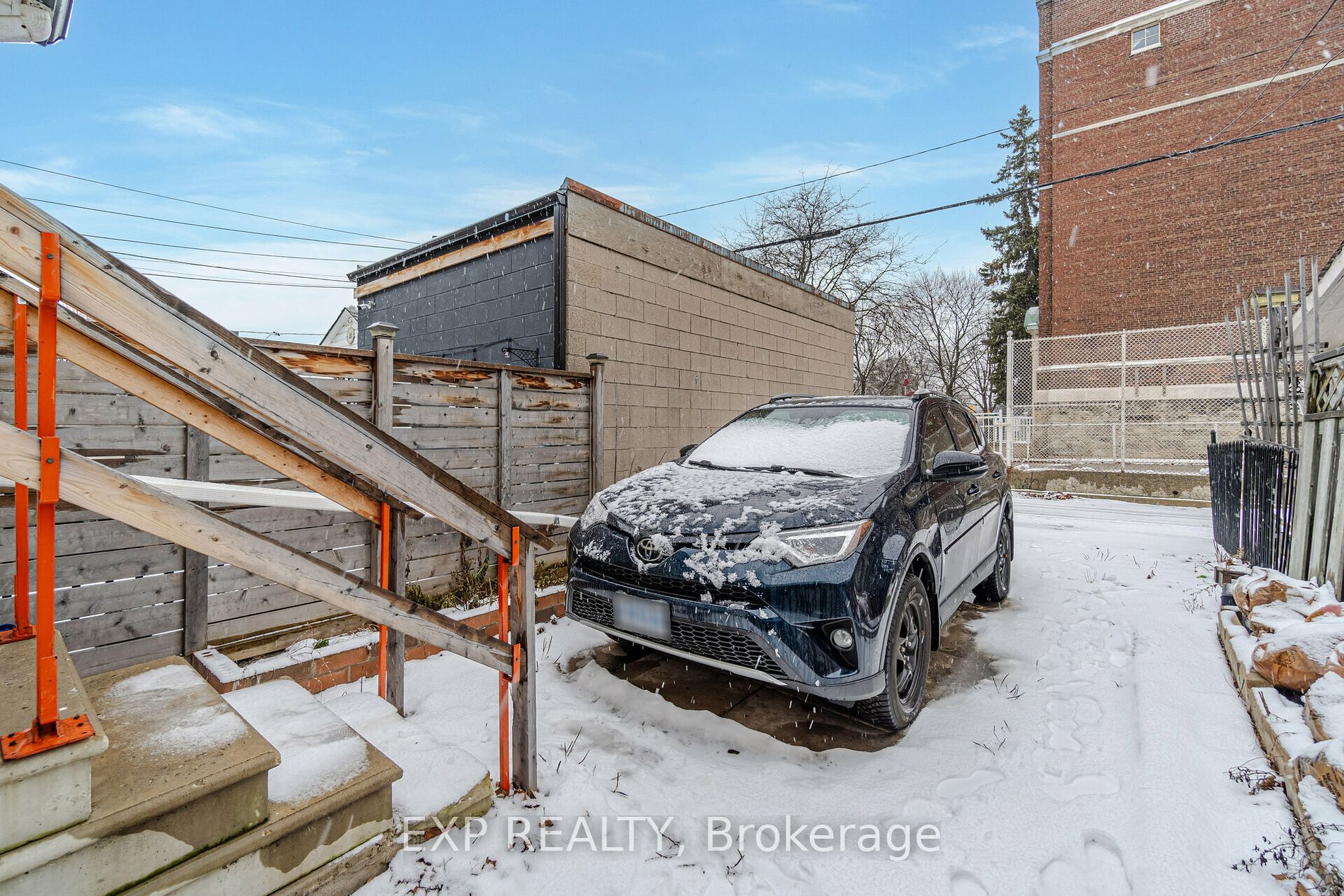 84 Rosethorn Avenue