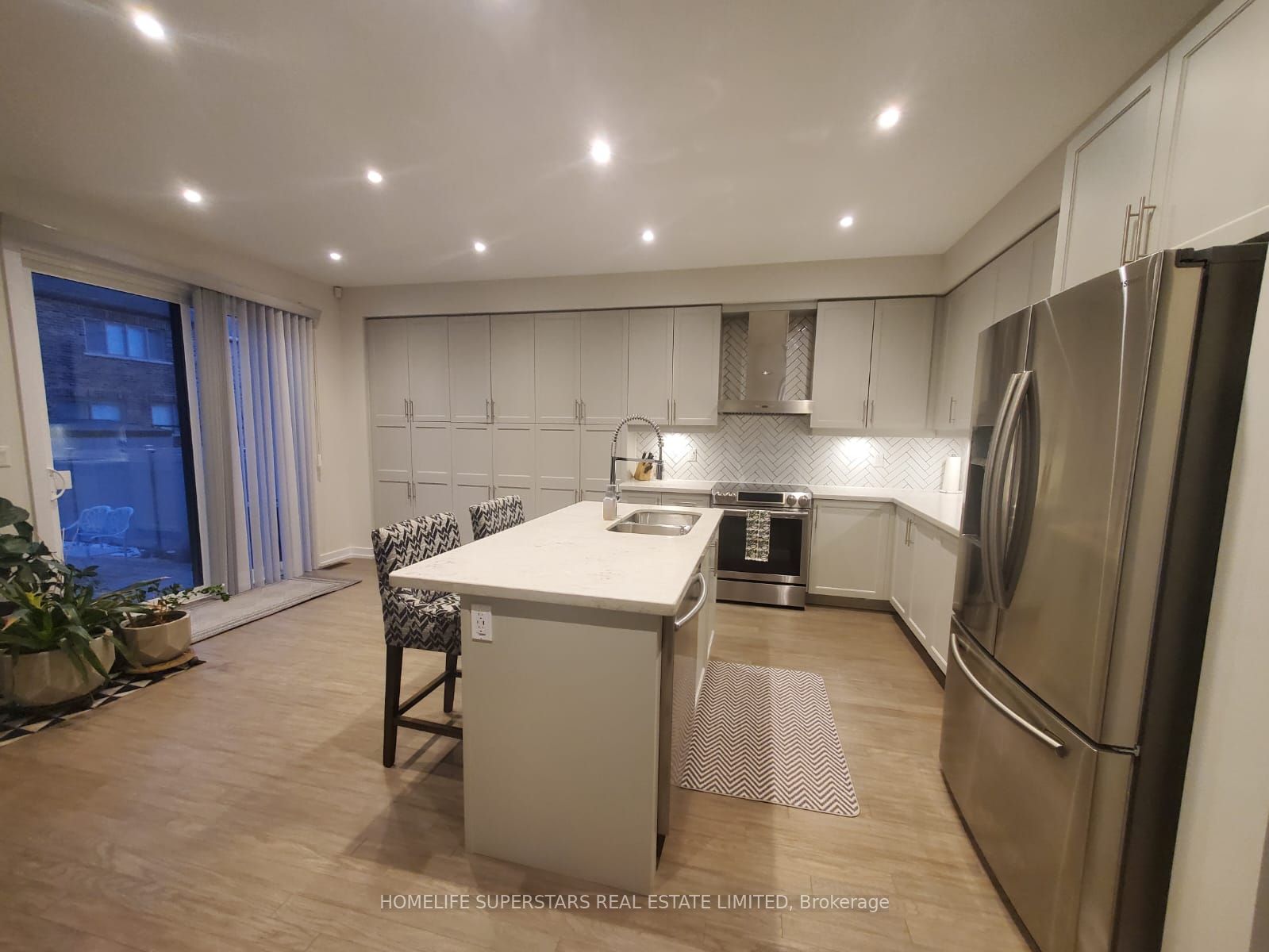 15 Dalecrest Road