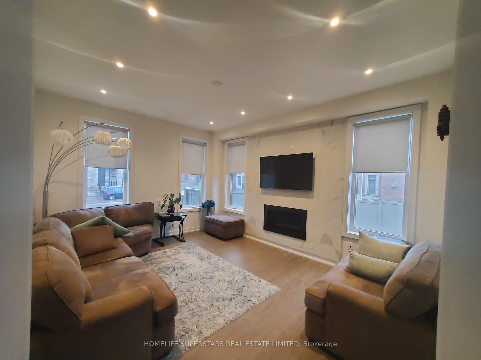 15 Dalecrest Road