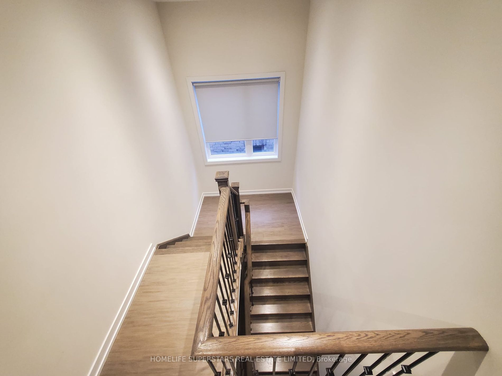15 Dalecrest Road