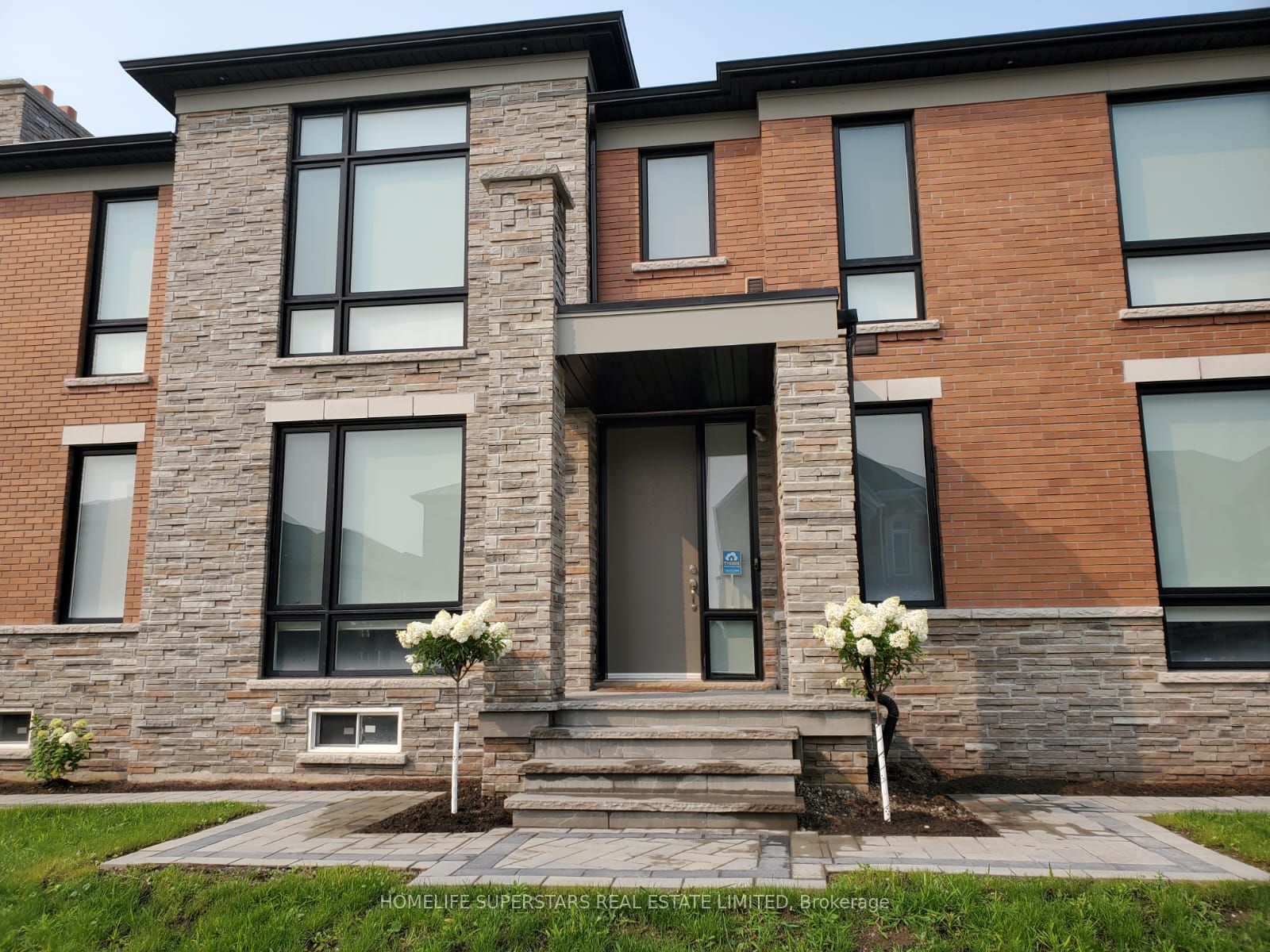 15 Dalecrest Road
