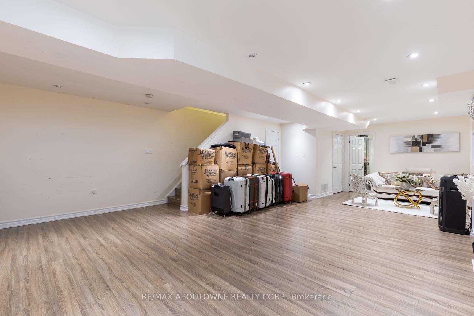 3216 Robert Brown Boulevard