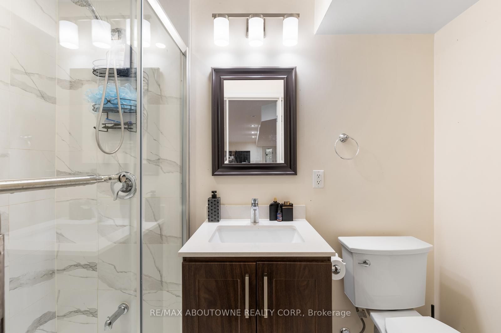 3216 Robert Brown Boulevard