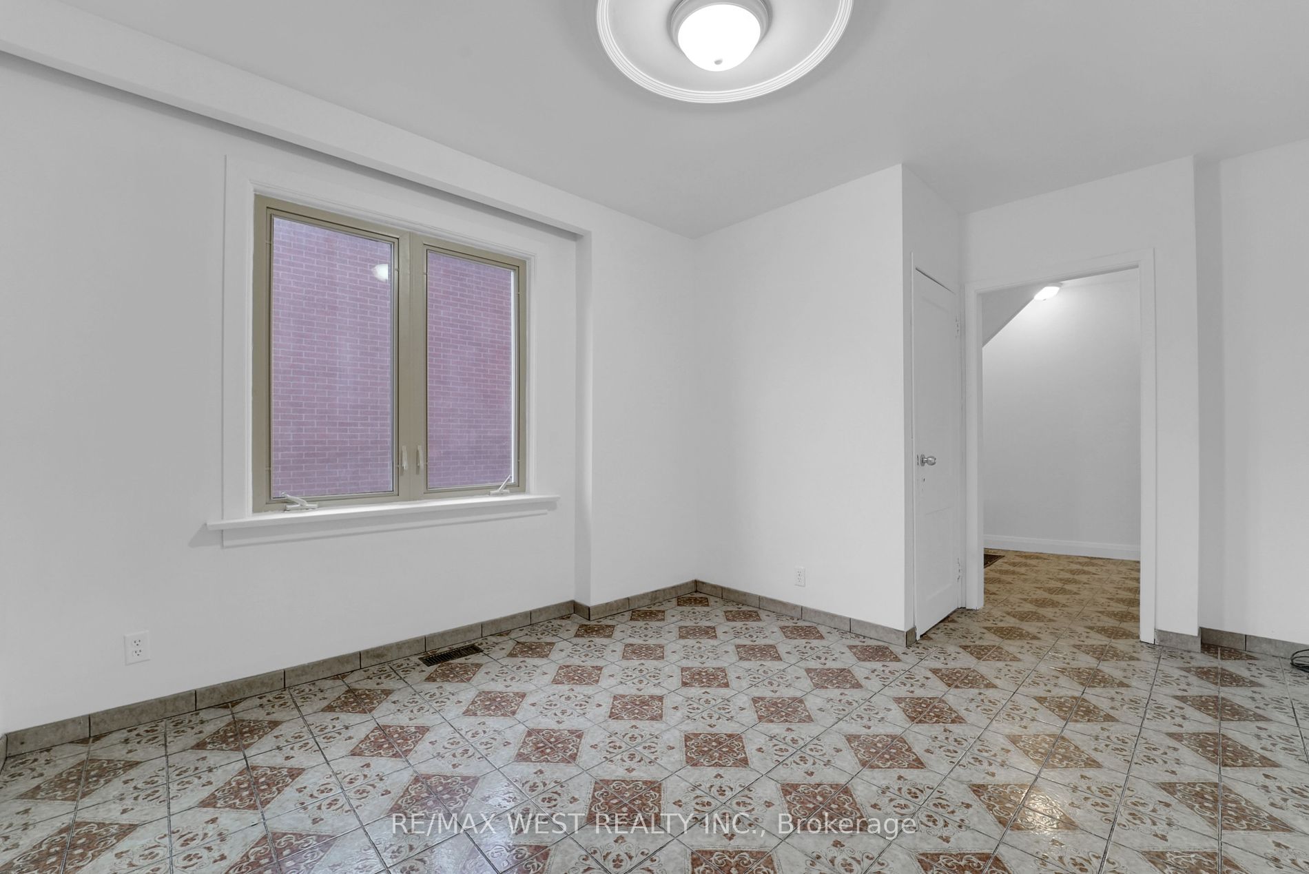 151 Ascot Avenue, #Main
