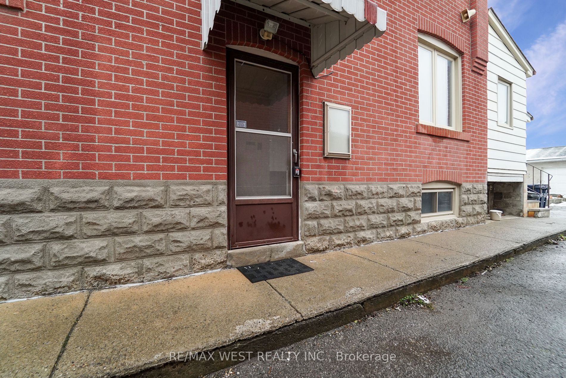 151 Ascot Avenue, #Main