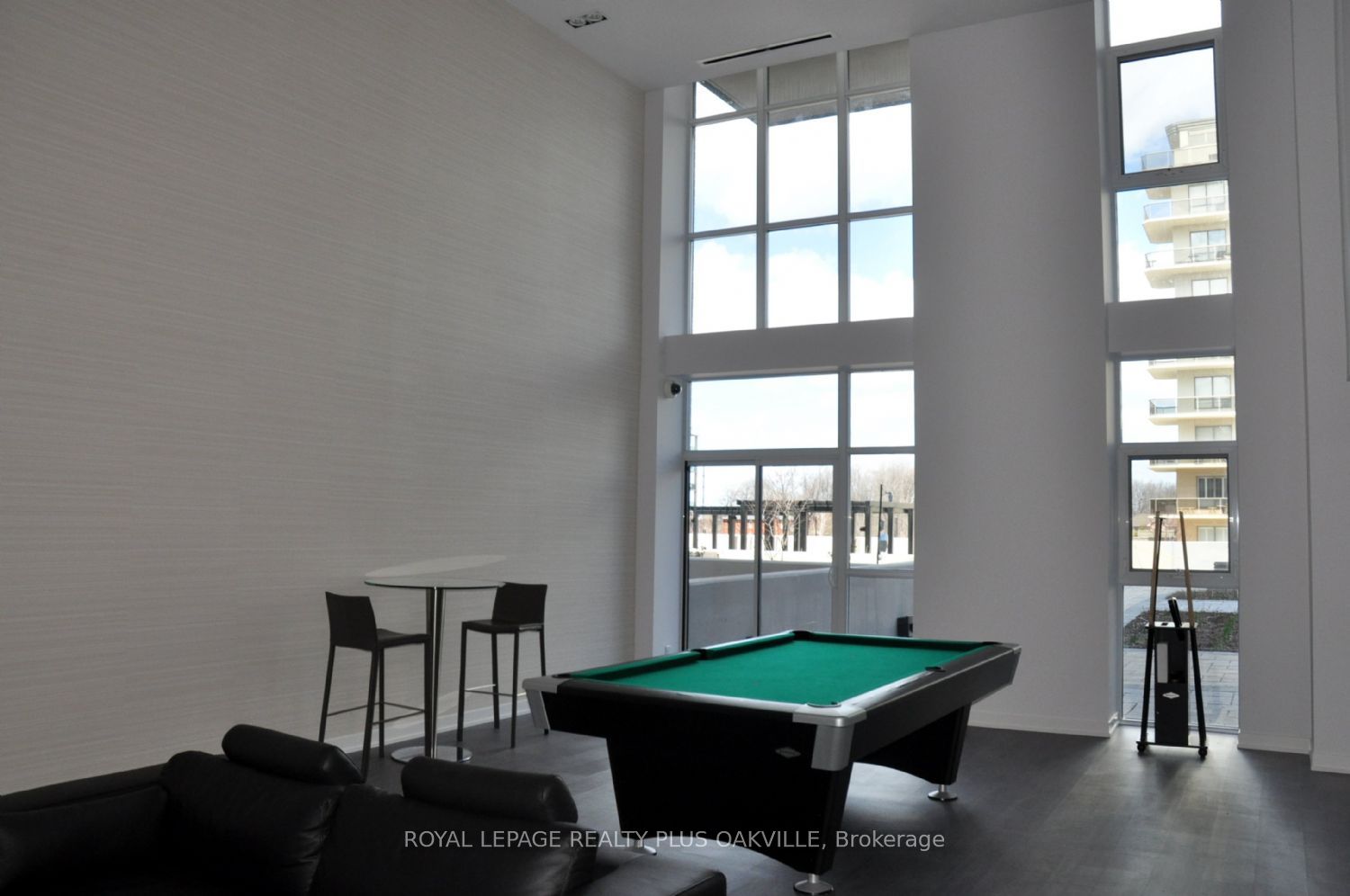 1940 Ironstone Dr, #103