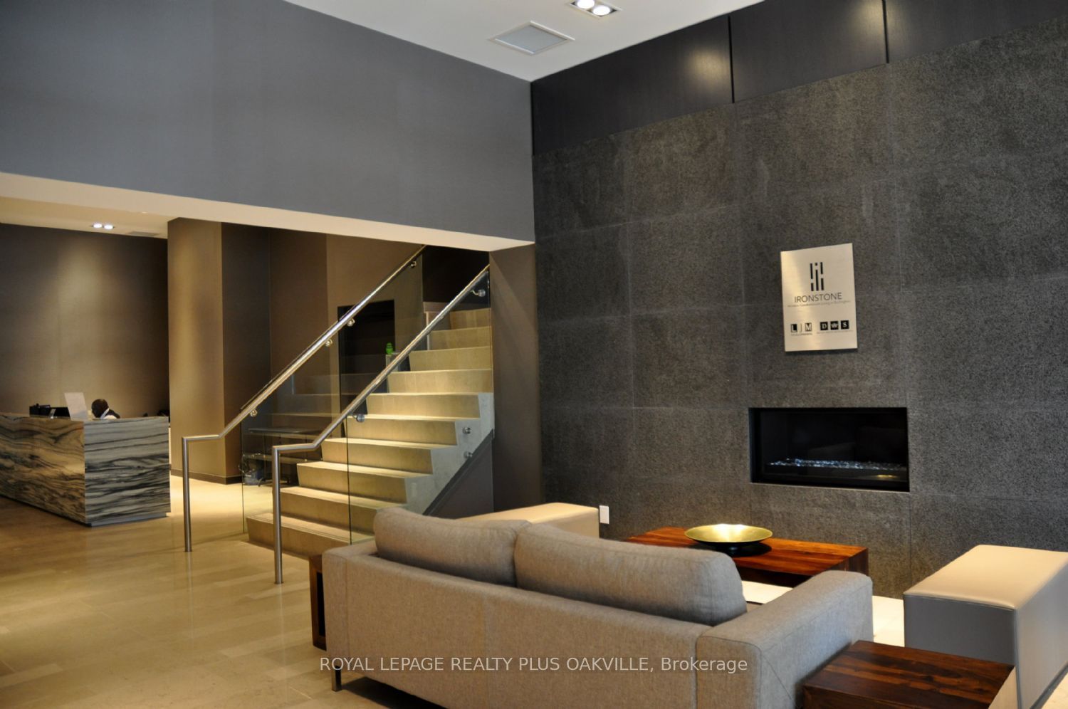 1940 Ironstone Dr, #103