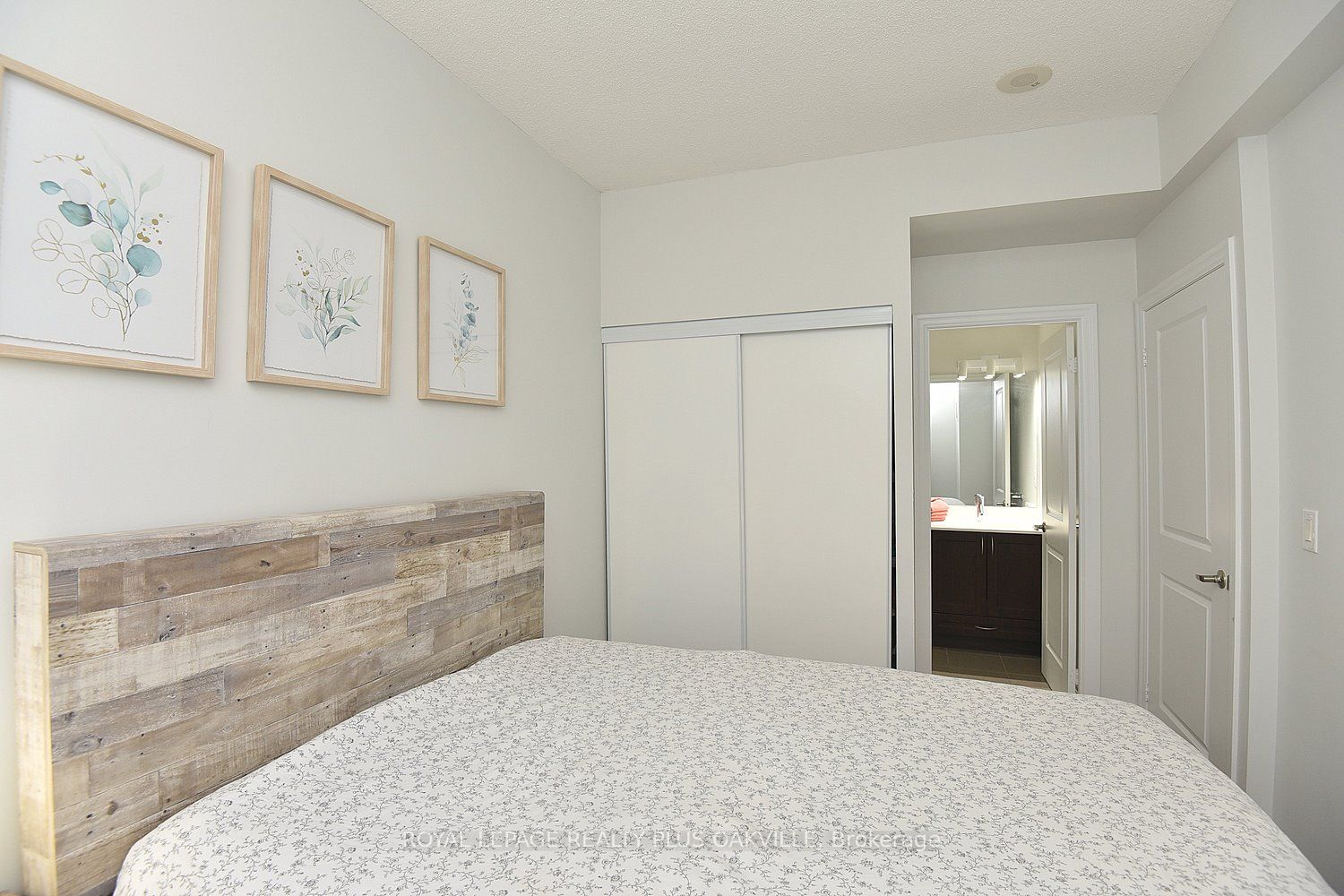 1940 Ironstone Dr, #103