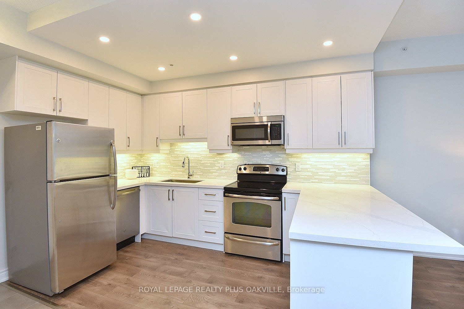 1940 Ironstone Dr, #103