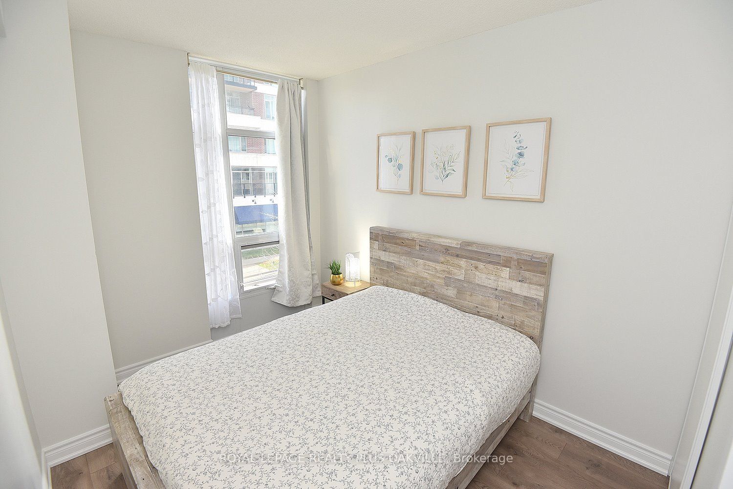 1940 Ironstone Dr, #103