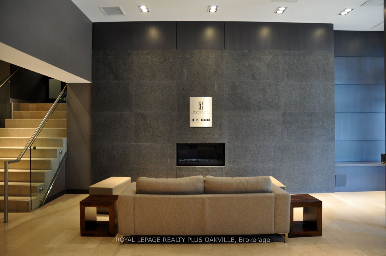 1940 Ironstone Dr, #103