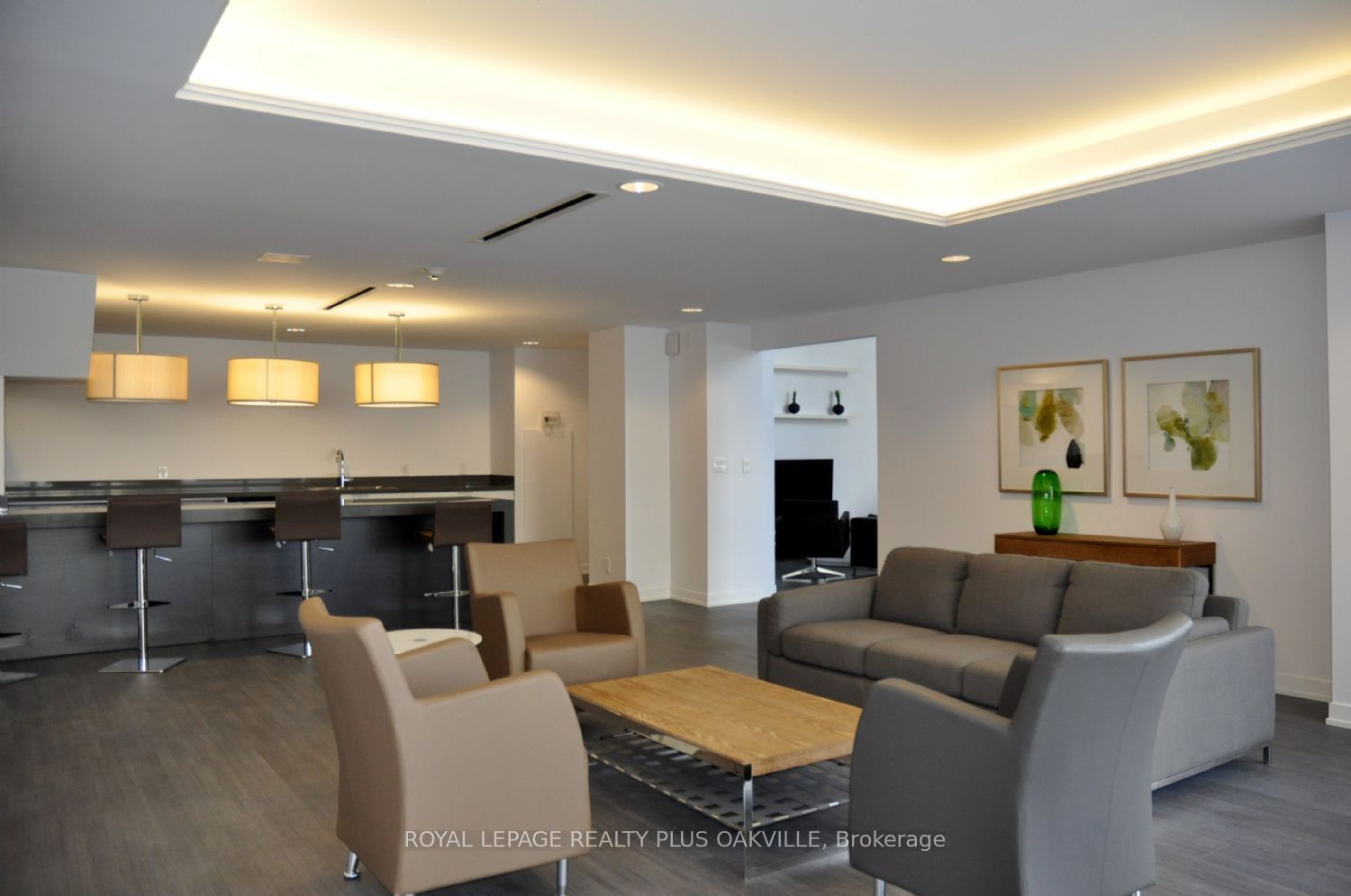 1940 Ironstone Dr, #103