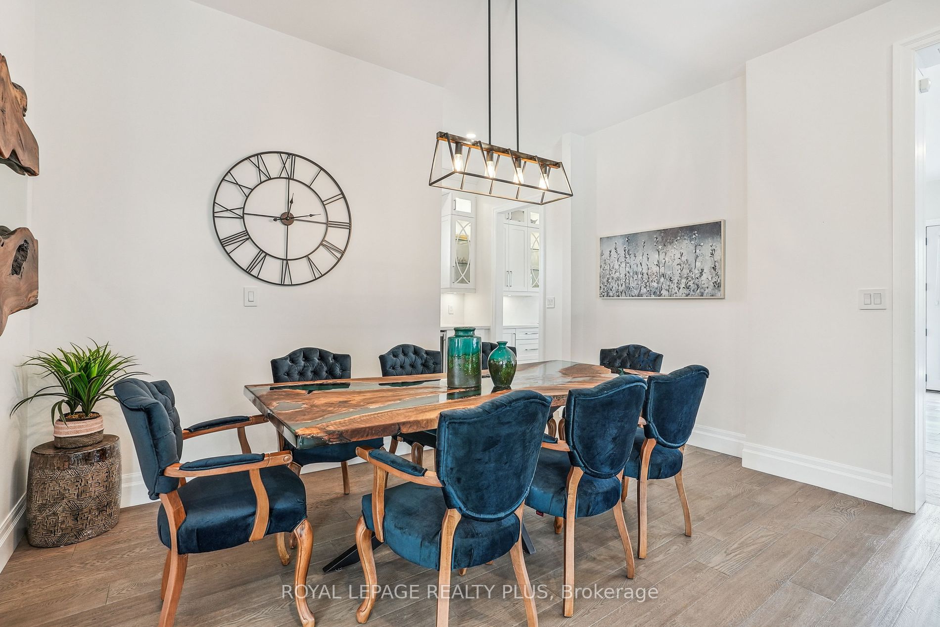 325 Ashbury Road