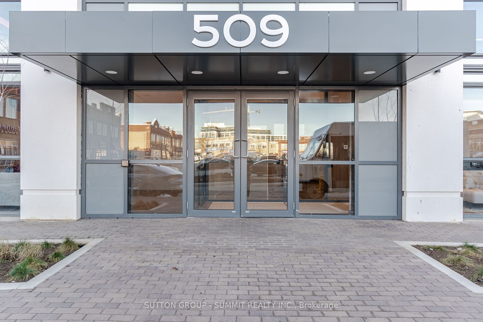 509 Dundas Street W #226