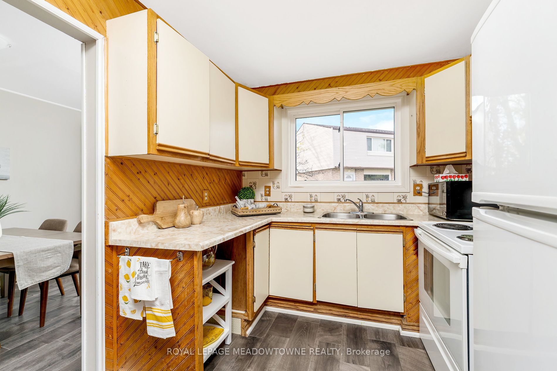 46 Mountainview Rd S, #32