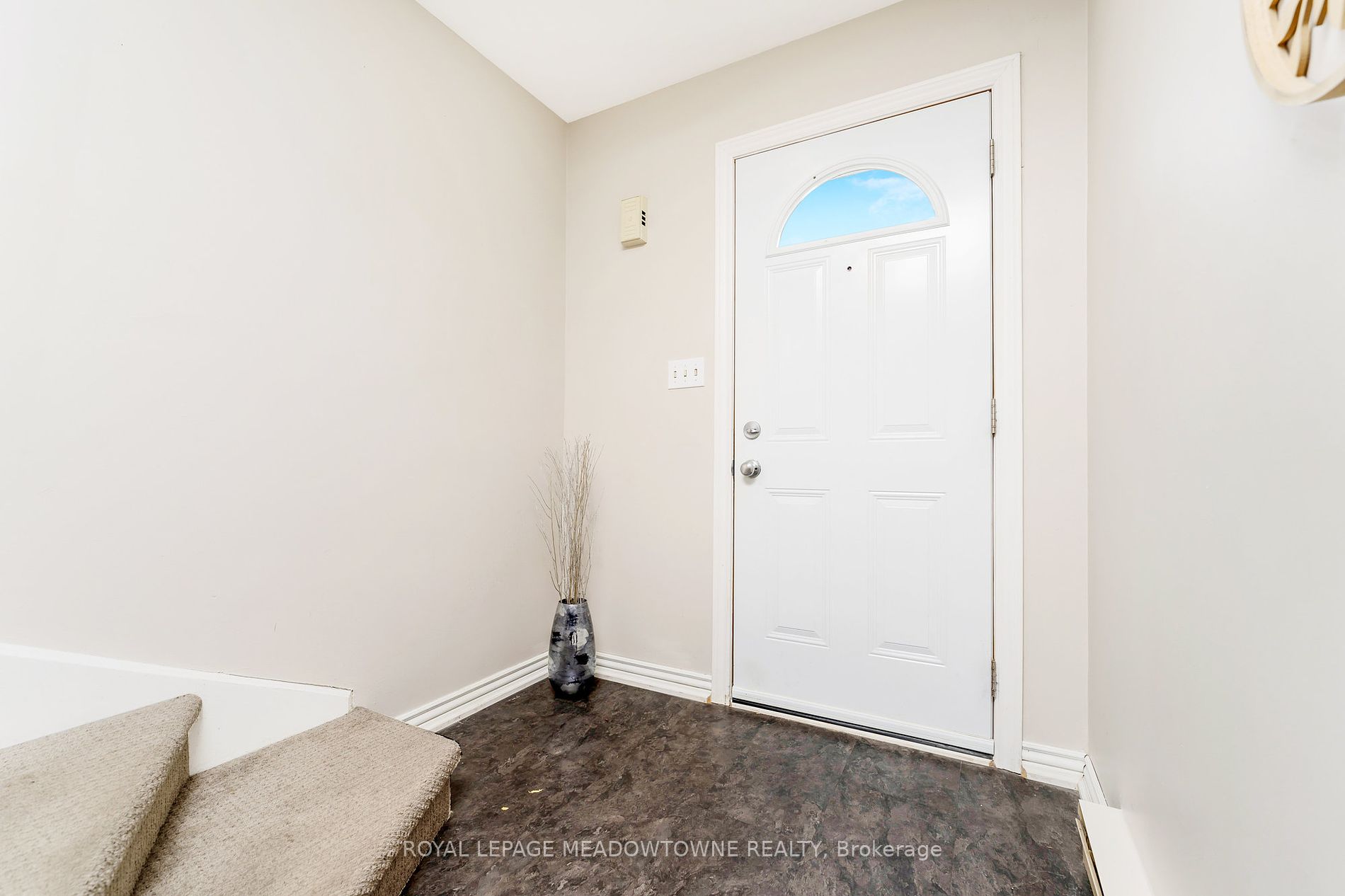 46 Mountainview Rd S, #32