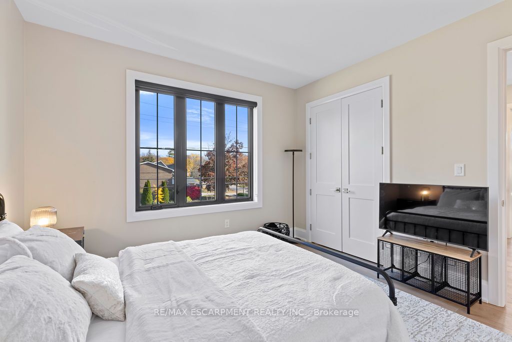 308 Appleby Line