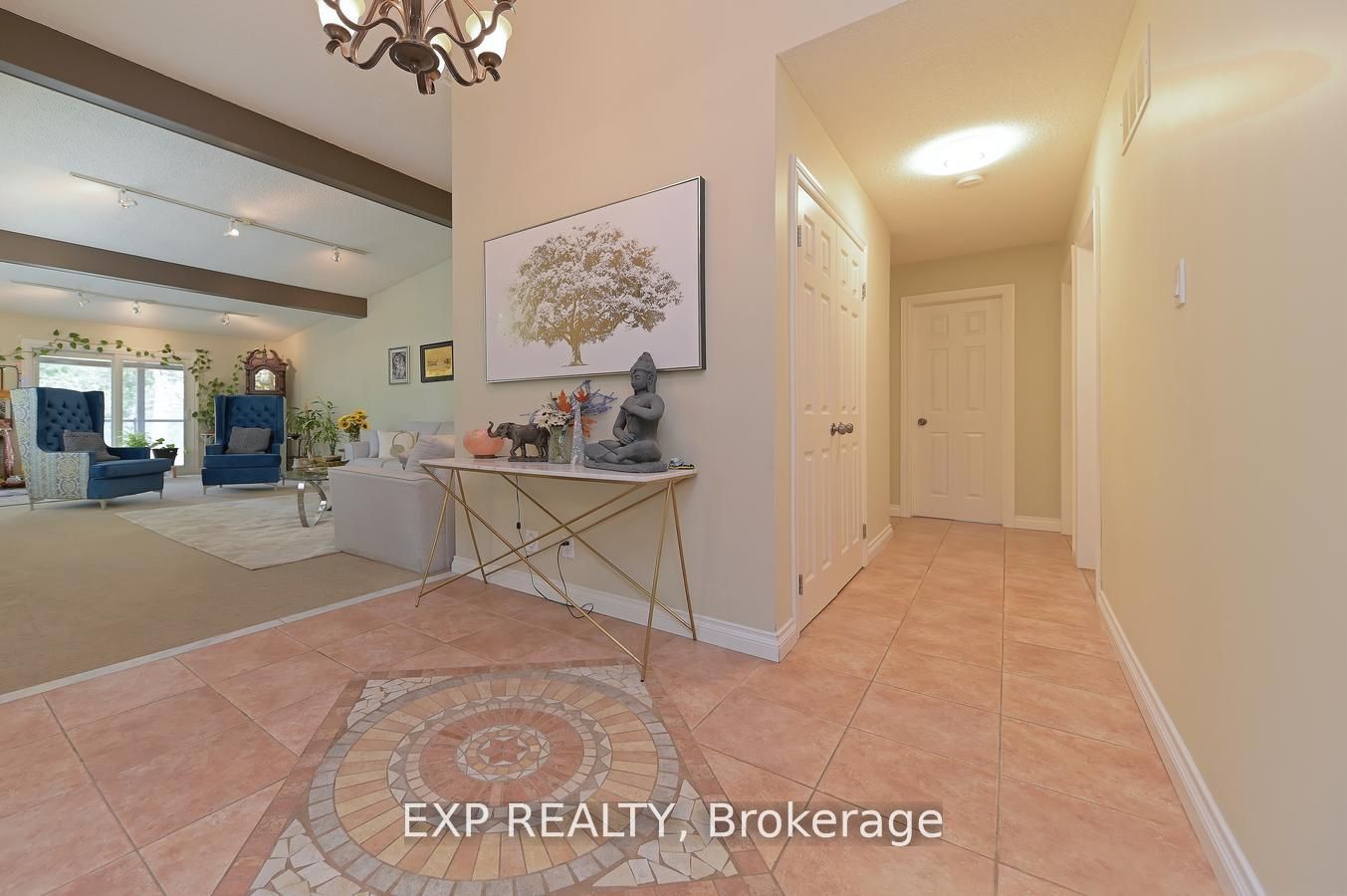 16 Cedar Dr