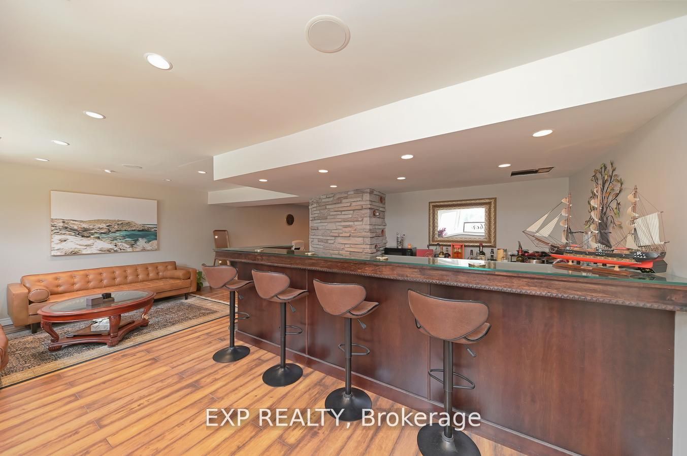 16 Cedar Dr