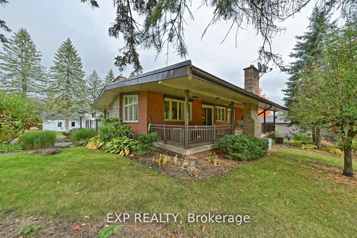16 Cedar Dr